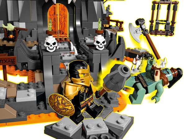 LEGO® NINJAGO® 71722 Verlies des Totenkopfmagiers