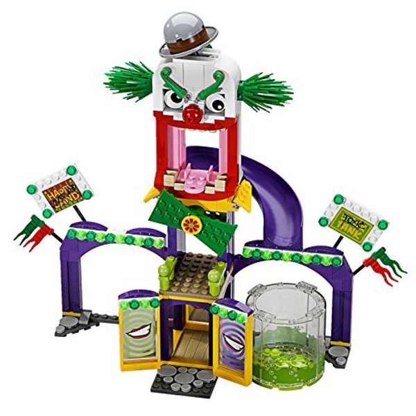 LEGO® DC Comics™ Super Heroes 76035 Joker-Land (Verpackung leicht beschädigt)